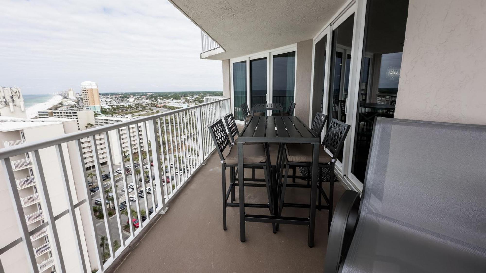 New Rental - 3Br 3Ba Corner Beachfront - 2024 Remodel - 3 Pools, Tiki Hut, Gym, Tennis Panama City Beach Bagian luar foto