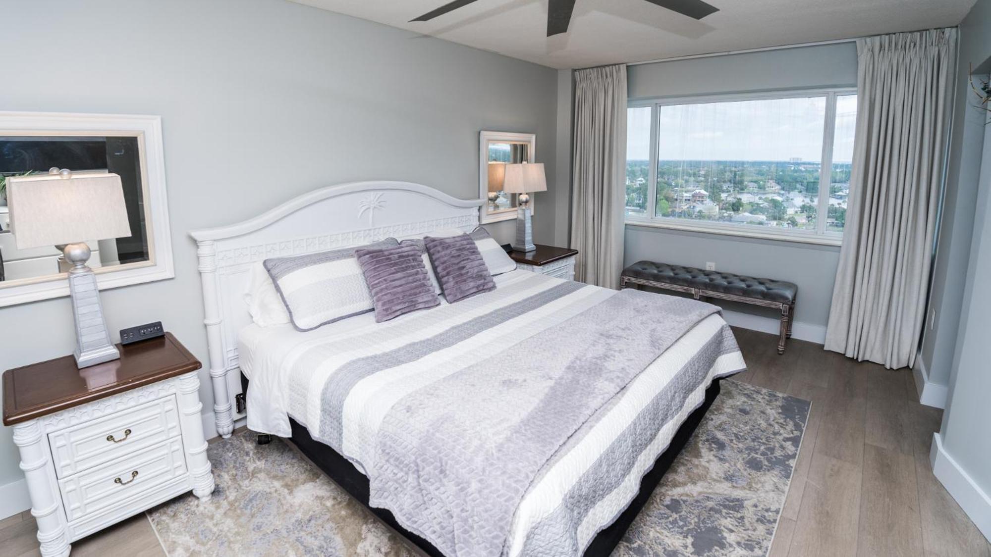 New Rental - 3Br 3Ba Corner Beachfront - 2024 Remodel - 3 Pools, Tiki Hut, Gym, Tennis Panama City Beach Bagian luar foto