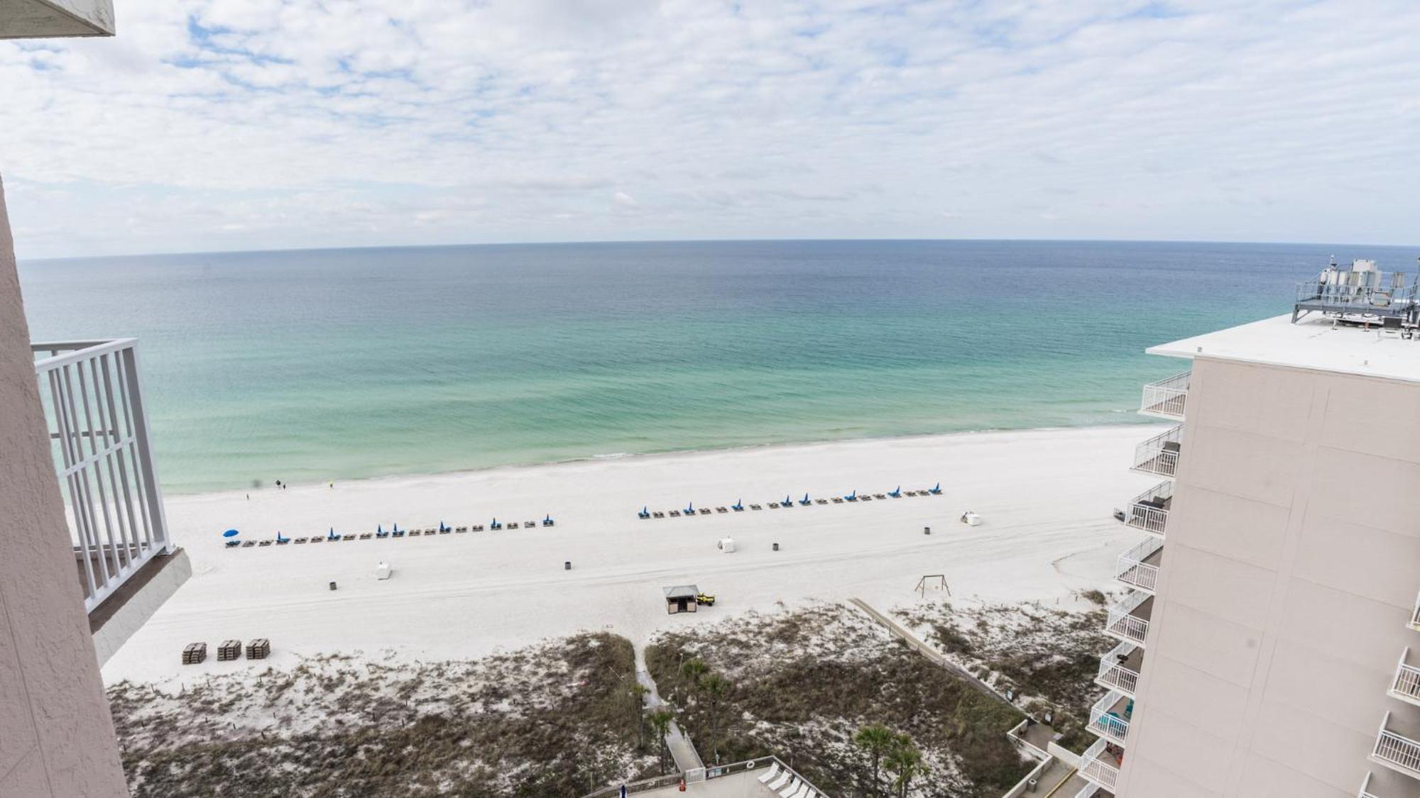 New Rental - 3Br 3Ba Corner Beachfront - 2024 Remodel - 3 Pools, Tiki Hut, Gym, Tennis Panama City Beach Bagian luar foto