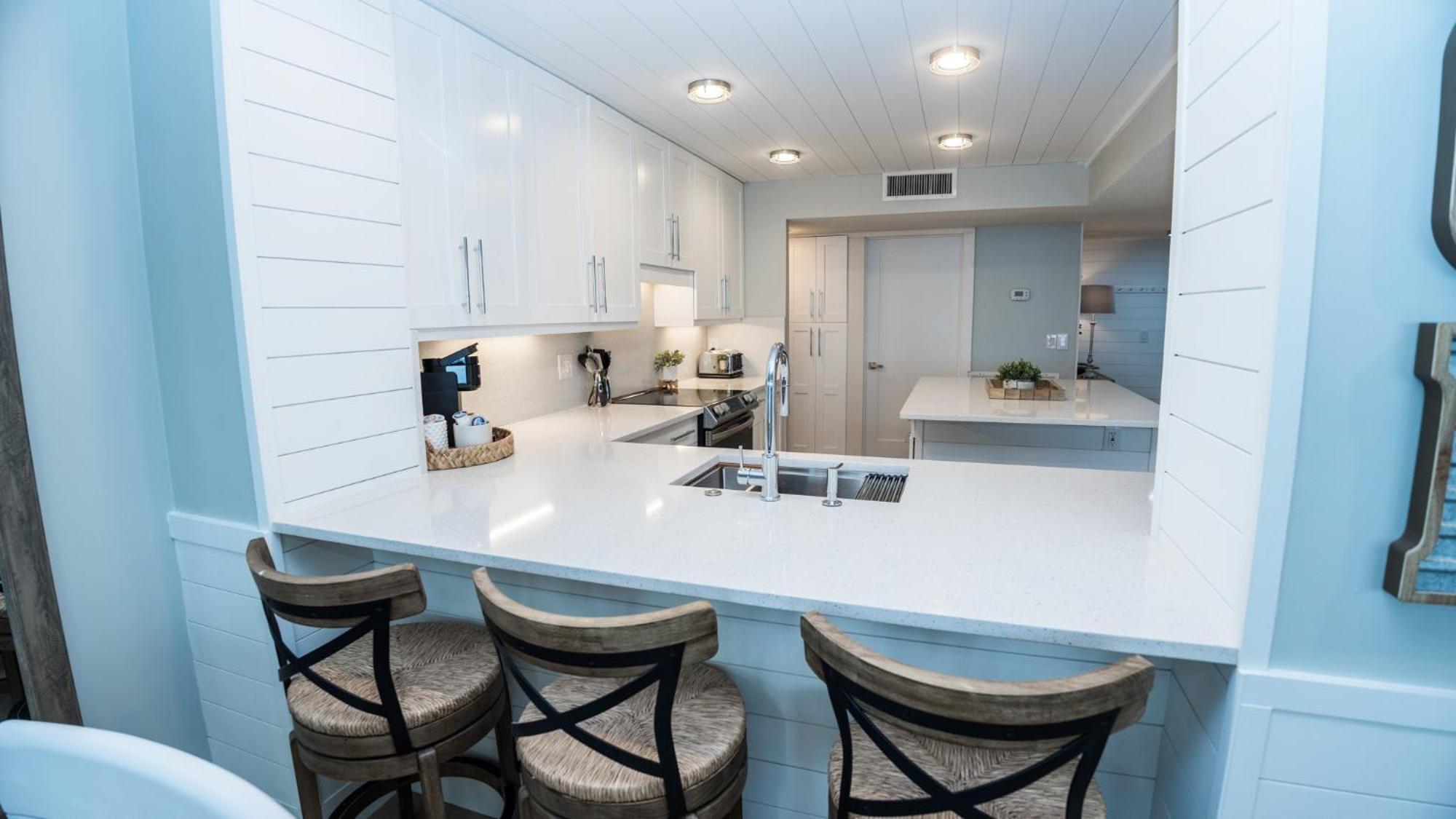 New Rental - 3Br 3Ba Corner Beachfront - 2024 Remodel - 3 Pools, Tiki Hut, Gym, Tennis Panama City Beach Bagian luar foto